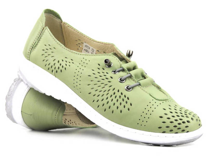 Dámské kožené boty s prolamovaným svrškem - Wasak 0626, zelená