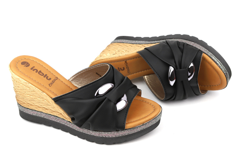 Dámské sandály na klínku - INBLU FG-34, černé