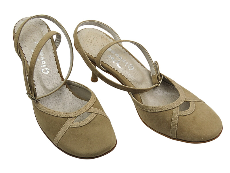 Lodičky na podpatku Ver Giovanni 526/16/M béžové s nastavitelným páskem