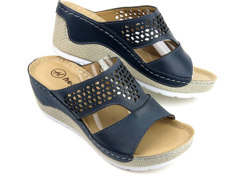 Dámské kožené žabky s ozdobným klínkem - HELIOS Komfort 269, tmavě modrá