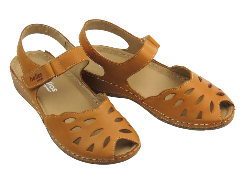 Dámské sandály s prolamovaným svrškem - HELIOS Komfort 4011, světle hnědé