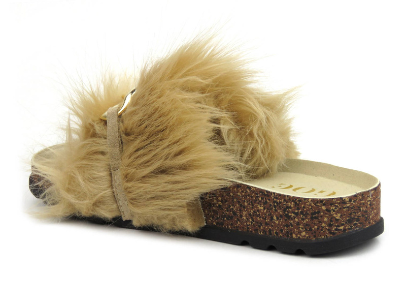 Dámské pantofle se svrškem z přírodních štětin - GOE JJ2N7004, béžové