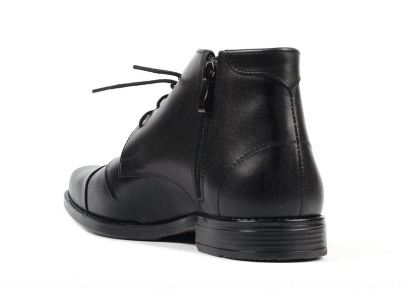 Pánské boty vyrobené z kůže Moskała 298 ČERNÁ