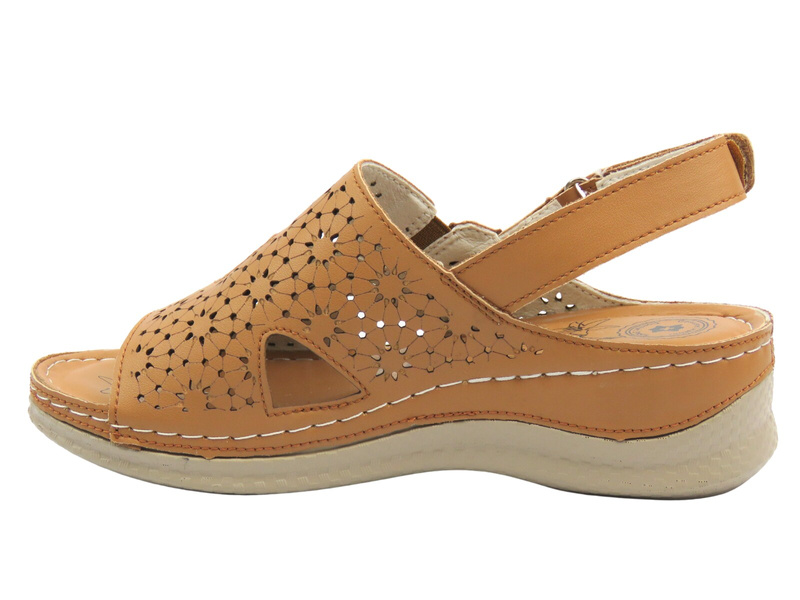 Dámské sandály Evento 25SD17-8365 hnědé na suchý zip