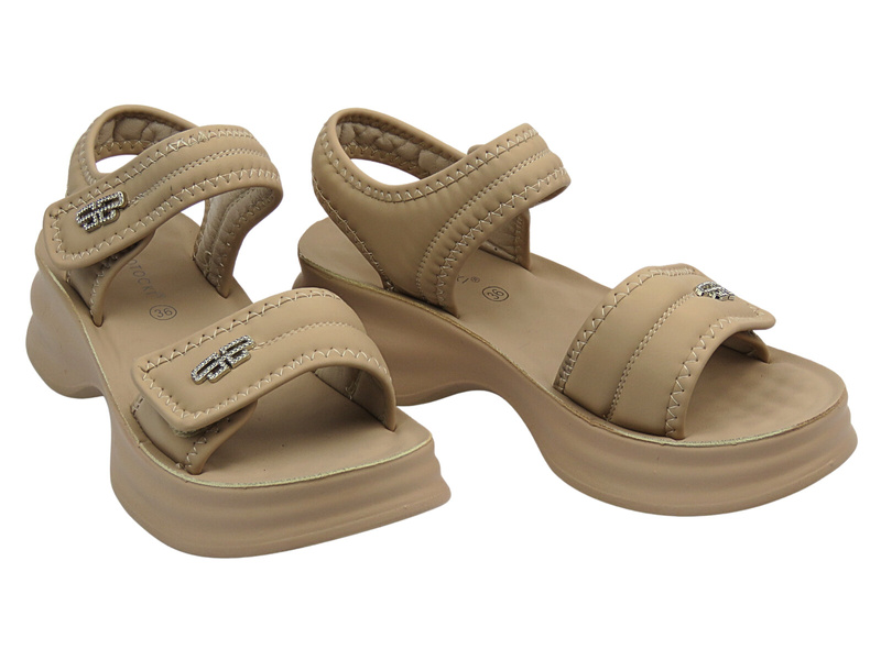 Dámské sandály na silné podrážce béžové Potocki 25-105300