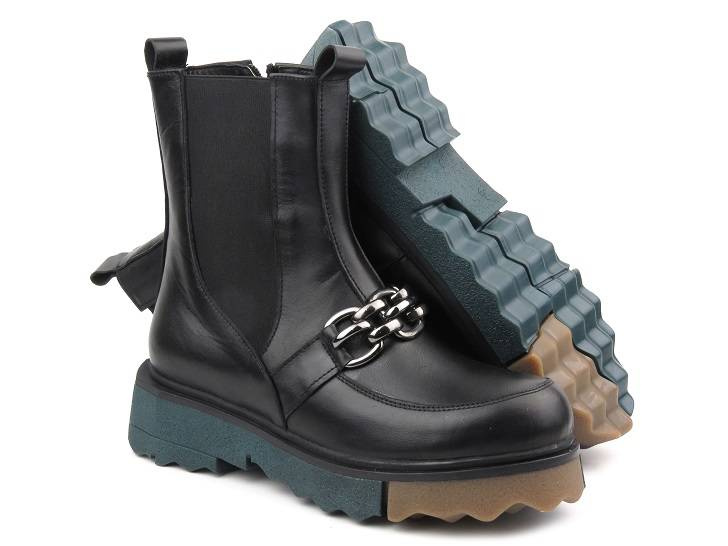 Dámské kotníkové boty zdobené řetízkem - VENEZIA 0071048, černé