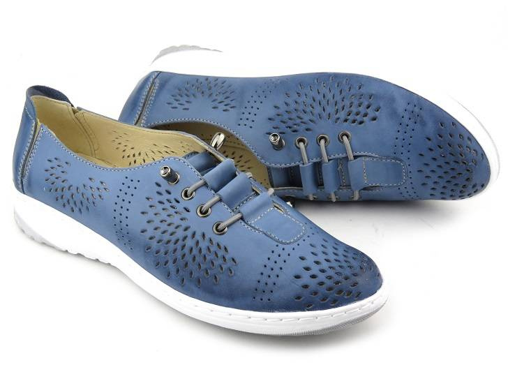 Dámské kožené boty s prolamovaným svrškem - Wasak 0626, modrá