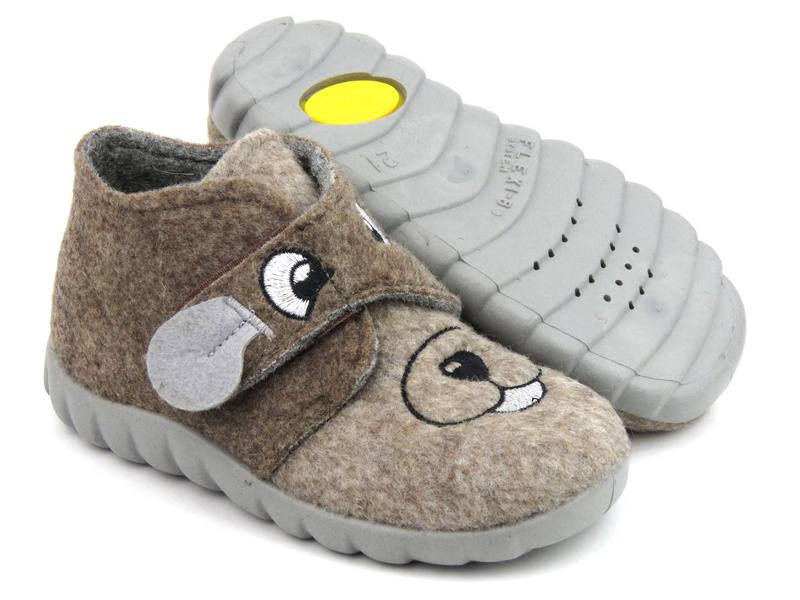 Teplé papuče, dětské boty s pejskem - BEFADO 526P119, hnědé