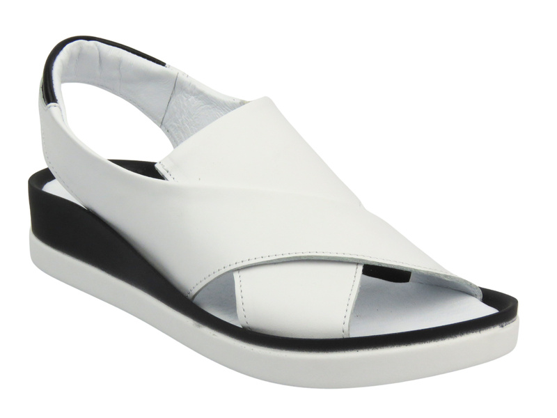 Dámské kožené nazouváky - Werbut Krzyżak, bílé