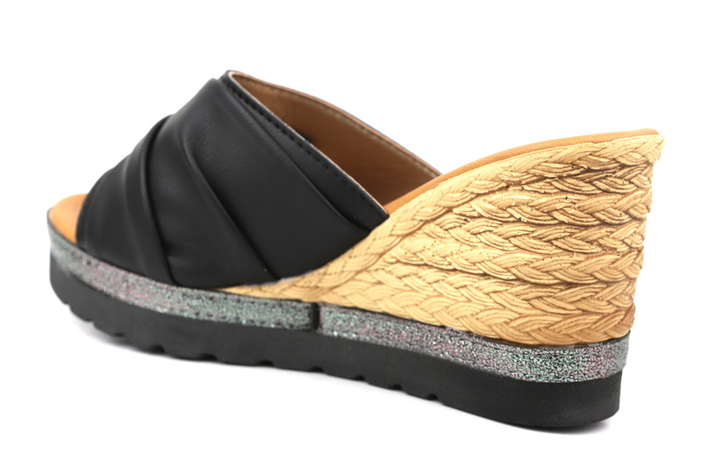 Dámské sandály na klínku - INBLU FG-34, černé