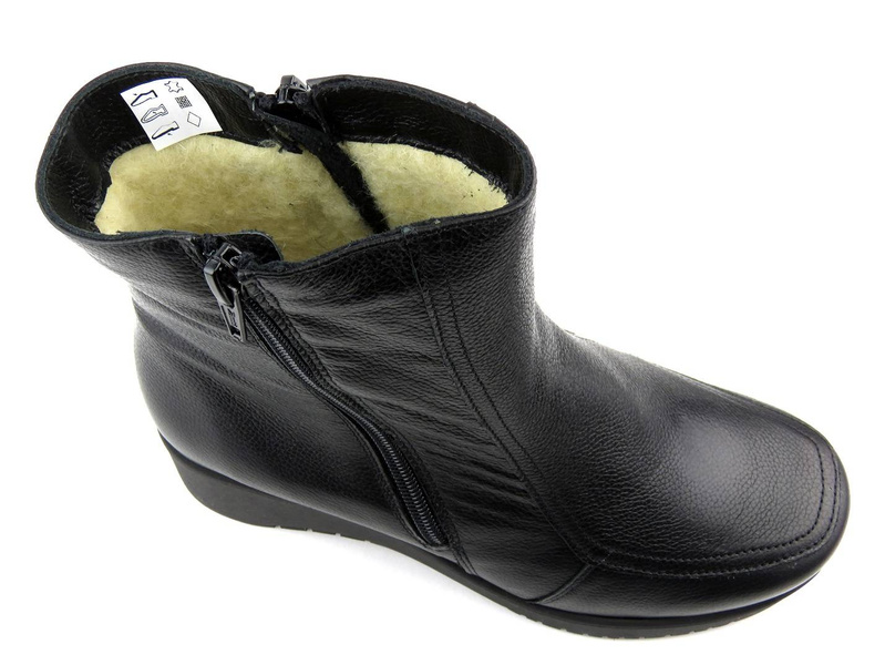 Pohodlné dámské kozačky zateplené vlnou - WASAK 0404, černé
