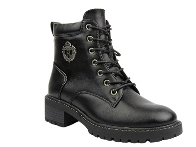 Teplé a měkké dámské kozačky z přírodní kůže - VENEZIA 03960015D, černá