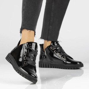 Dámské kotníkové kozačky na platformě - Filippo DBT3197/24, černá lakovaná kůže