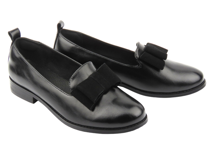 Elegantní kožené dámské polobotky Cambell 26-19510, černé