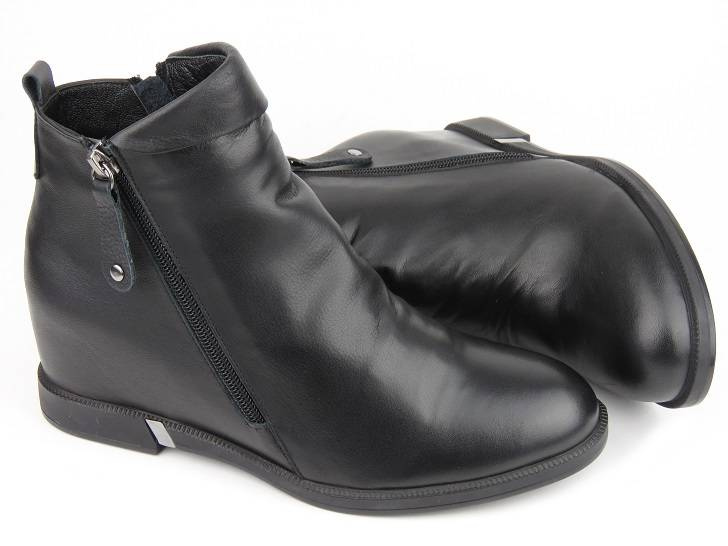 Kožené dámské kozačky na klínku - Venezia 3534 R001, černé