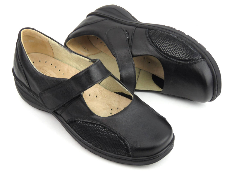 Dámské boty na nohy s vroubky - AXEL 1819, černé