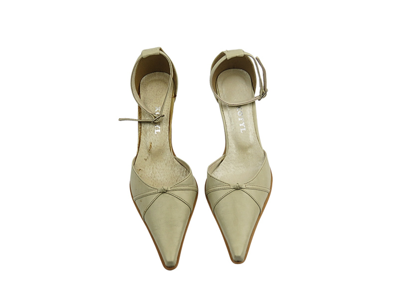 Béžové lodičky na podpatku KOTYL 705