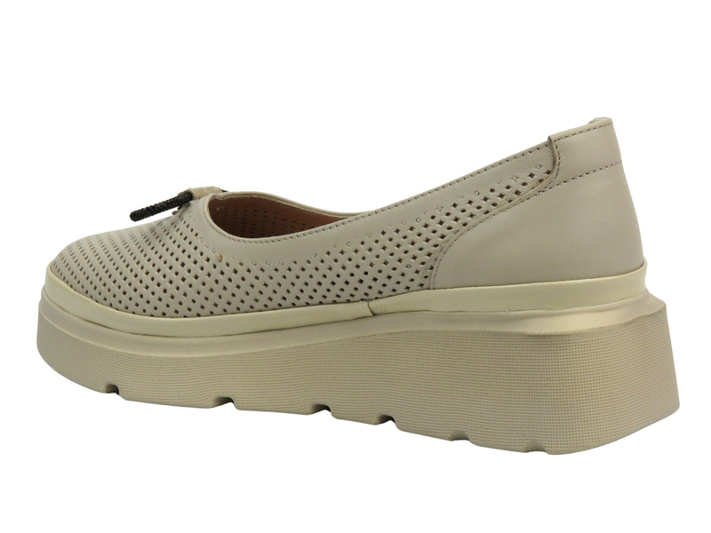 Elegantní dámské boty z přírodní kůže - Bombonella 773.1911, béžová