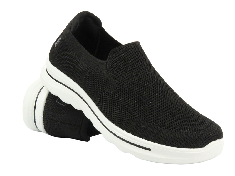 Pohodlné pánské sportovní boty, tenisky - NOVINKY 22MN02-4827, černé