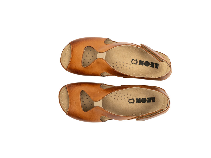 Dámské kožené sandály hnědé Leon 924