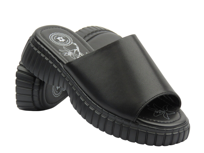 Elegantní dámské kožené pantofle – Evento 25SD18-8719 černé