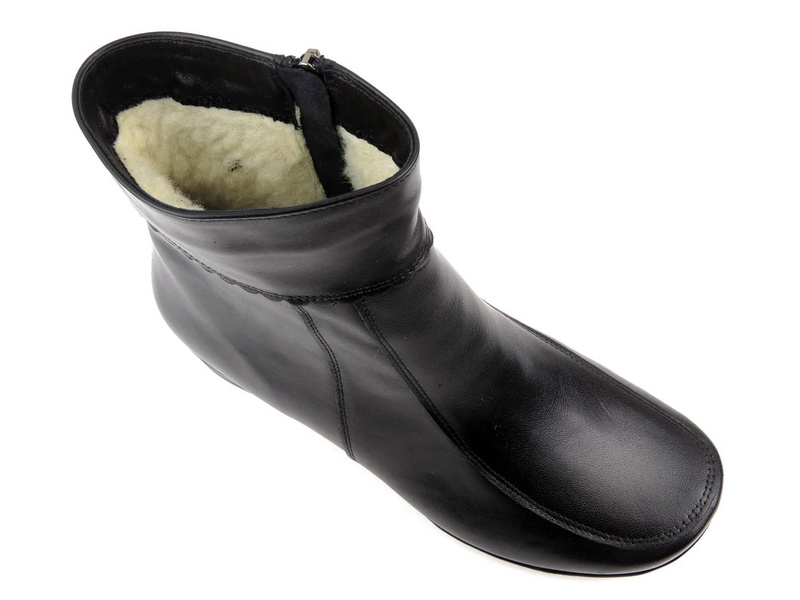 Kožené, teplé dámské kotníkové boty s tvarovaným podpatkem - AGXBUT 613, černá