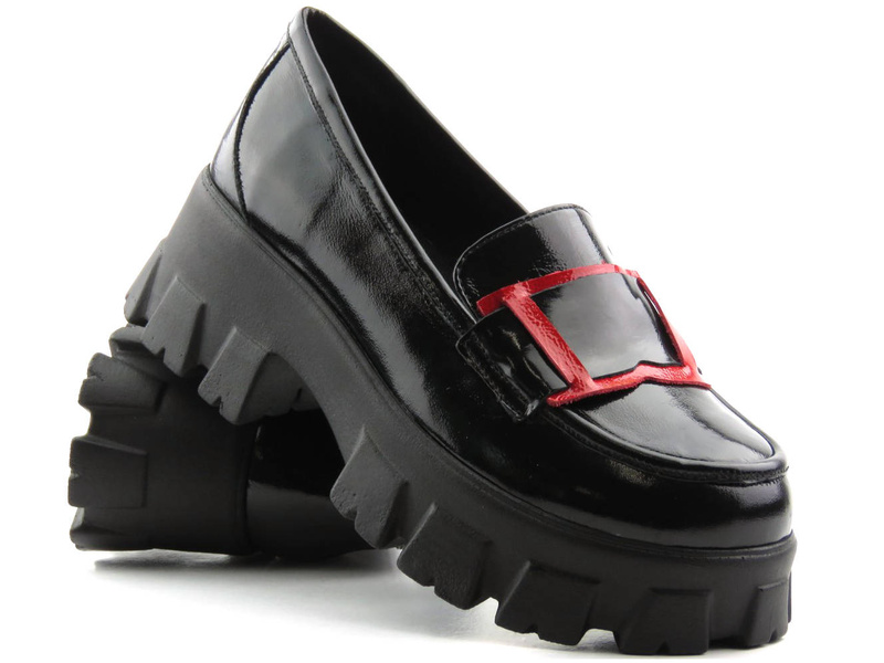 Lakované dámské lordy s masivní podrážkou - VENEZIA 13165 COMB, černá