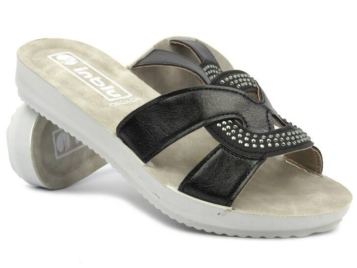 Pohodlné, ploché dámské pantofle INBLU BM-62, černé