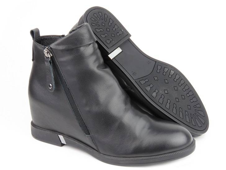 Kožené dámské kozačky na klínku - Venezia 3534 R001, černé