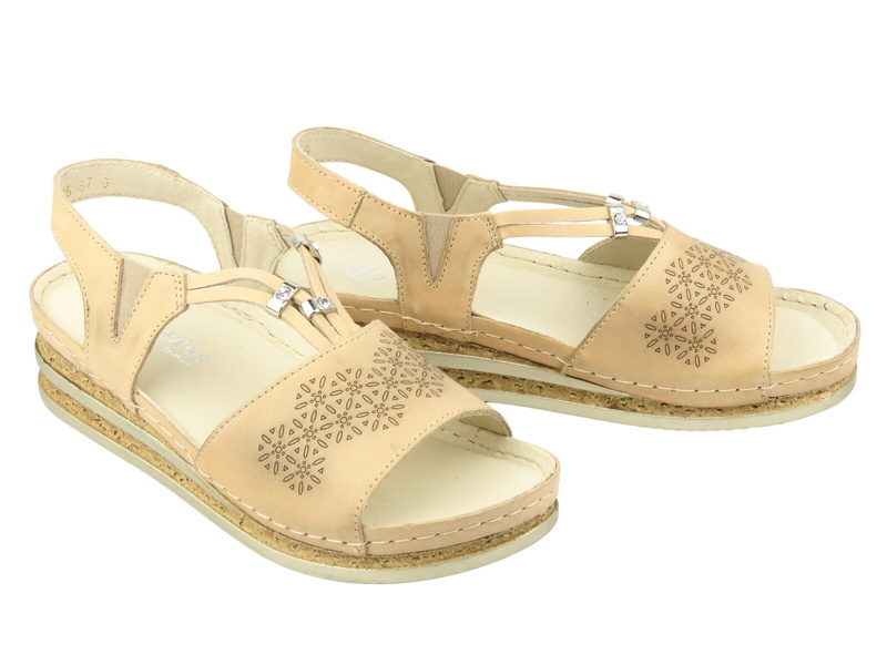 Dámské kožené sandály s jemným klínkem - HELIOS Comfort 125, světle béžové