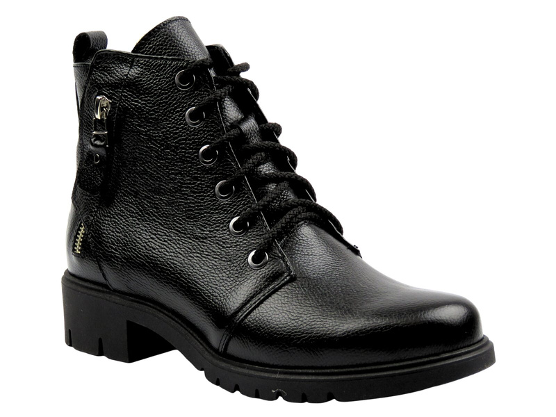 Pohodlné, kožené dámské kotníkové boty s jemným klínkem - Galant 729, černé