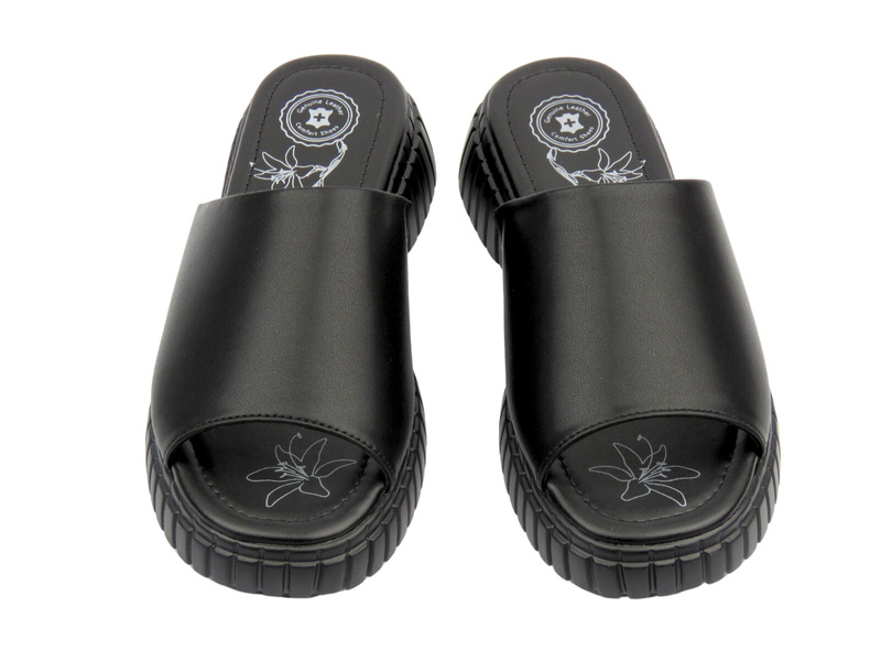 Elegantní dámské kožené pantofle – Evento 25SD18-8719 černé