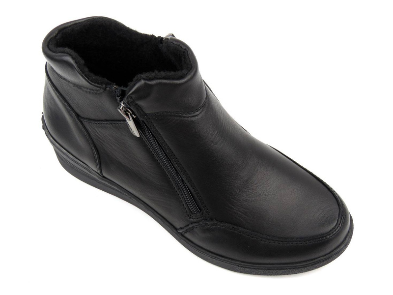 Sportovní, kožené dámské boty na klínku - HELIOS Komfort 594, černá 6