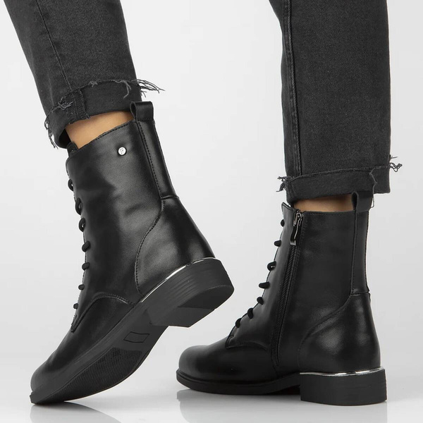 Dámské černé turistické boty - Filippo DBT4747/24, černá