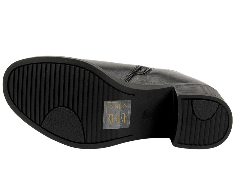 Dámské kožené kotníkové boty na podpatku - Pesco 2265, černé