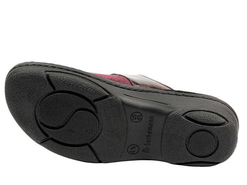 Pohodlné žabky Dámské dřeváky BERKEMANN Heliane 03457-267 Maroon Slip-on