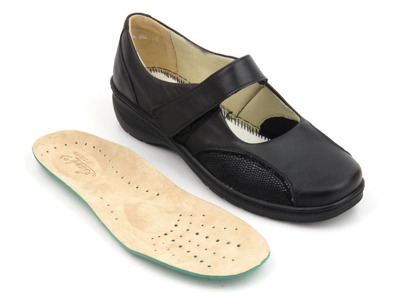 Dámské boty na nohy s vroubky - AXEL 1819, černé