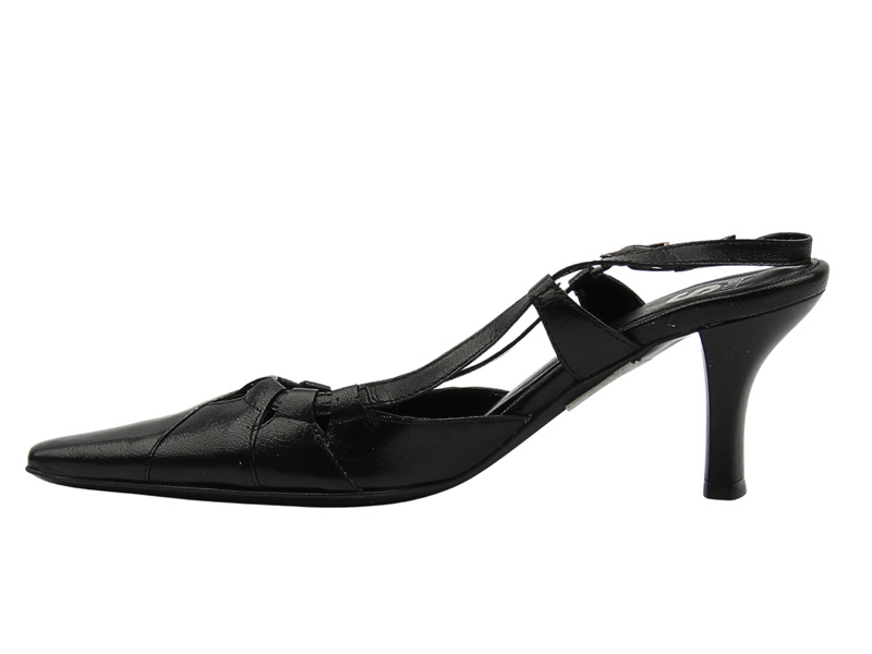 Kožené dámské lodičky na jehlovém podpatku černé But-S l041B