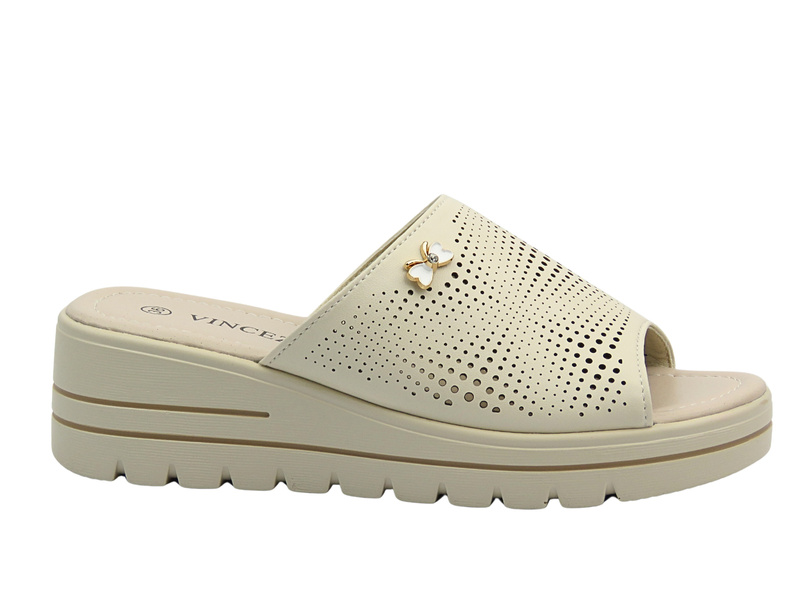 Dámské kožené nazouváky na jemném klínku, béžové – Vinceza 41477