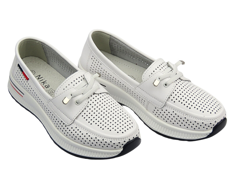 Dámské kožené polobotky s perforací bílé Nika Komfort H-647