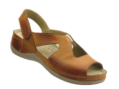 Dámské kožené sandály hnědé Leon 924