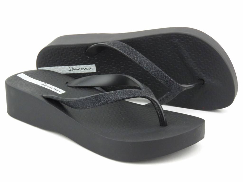 Dámské žabky na platformě - Ipanema 83386, černé se třpytkami