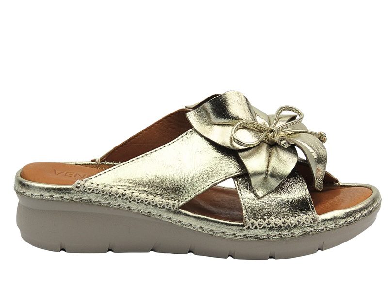 Jednobarevné dámské pantofle na silné podrážce zlaté VENEZIA 140LEGOOBK034