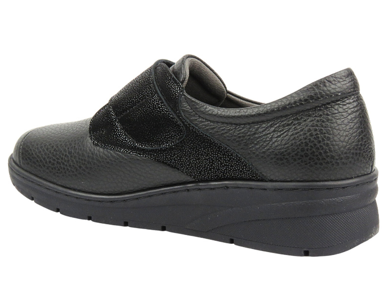 Dámská obuv se zvýšenou šířkou K - AXEL KOSELA 1705/9705, černá