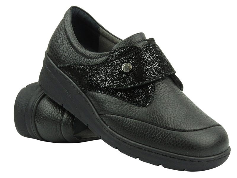 Dámská obuv se zvýšenou šířkou K - AXEL KOSELA 1705/9705, černá