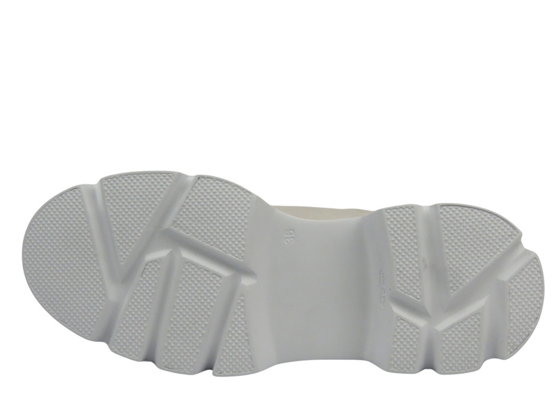 Dámská sportovní obuv na platformě - CheBello 4632, stříbrné, šněrovací