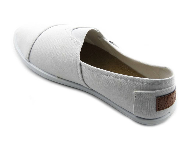 Dámské tenisky, sneakers NEWS 02TX74732, bílé