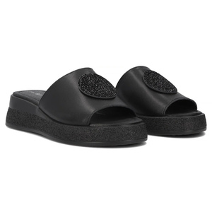 Dámské pantofle na platformě černé Filippo DK6987/25
