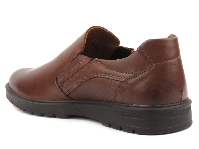 Kožené pánské nazouváky - Tapi A-7424, hnědé