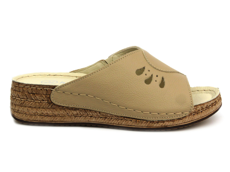 Wygodne, miękkie klapki damskie HELIOS Komfort 105, beżowe